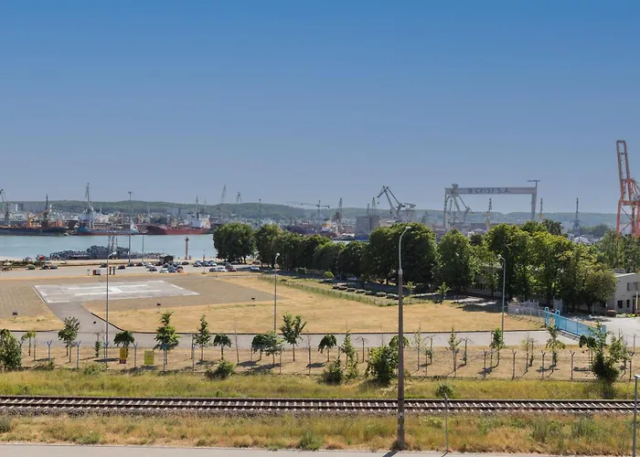 Lux Family Nadmorskie Tarasy By Renters グディニャ