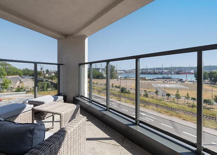 Lux Family Nadmorskie Tarasy By Renters グディニャ